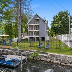 Stunning Meredith Condo w/ Water Access & Mooring
