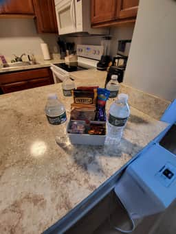Cute 2 Bdrm Condo walking distance to Weirs Beach - Image 5