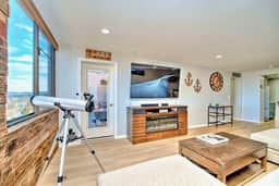Spacious 2 Bedroom 2 Bath Lake View Condo - Image 4