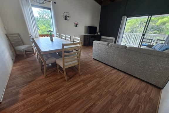 Weirs Beach Condo the Perfect Getaway Destination - Image 1