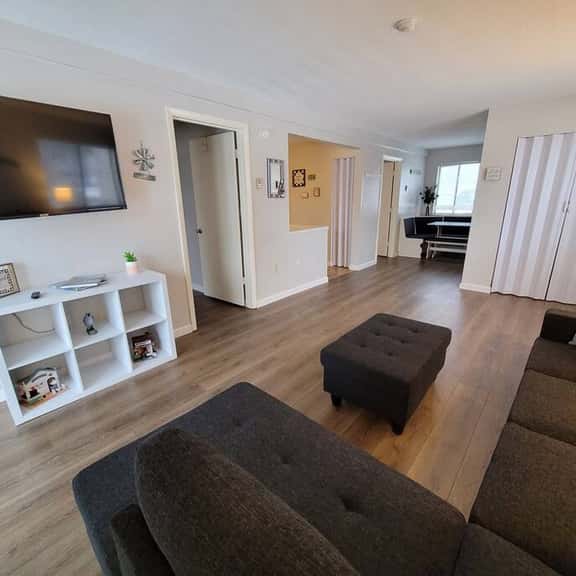 2 Bdrm Condo walking distance to Weirs Beach and much more!! - Image 1