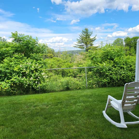 Cute 2 Bdrm Condo walking distance to Weirs Beach - Image 1
