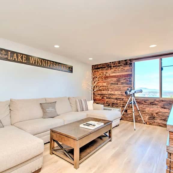 Cozy 1 Bedroom Condo with Lake Winni Views! - Image 1