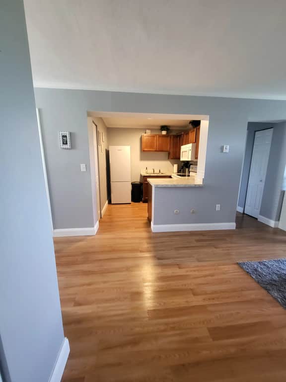 Cute 2 Bdrm Condo walking distance to Weirs Beach - Image 4