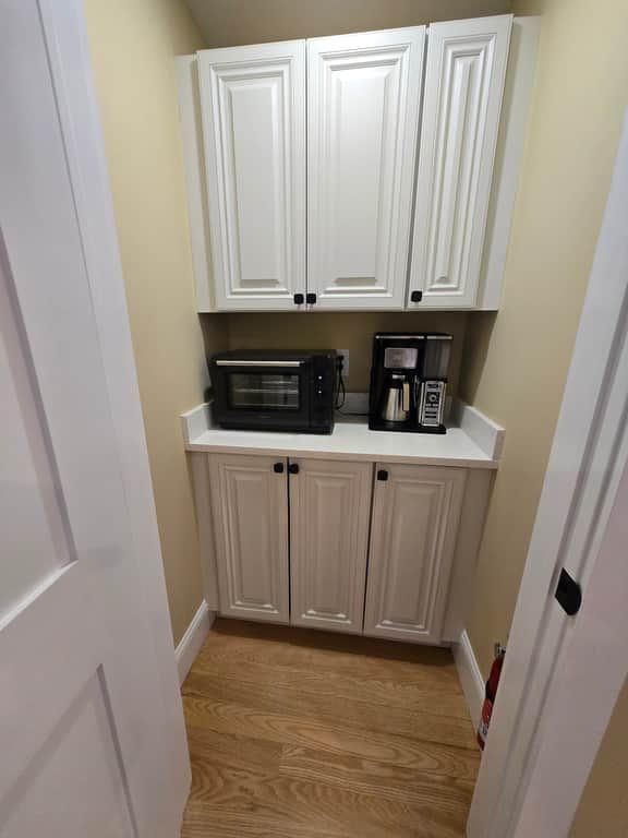 Stunning Meredith Condo w/ Water Access & Mooring - Image 5