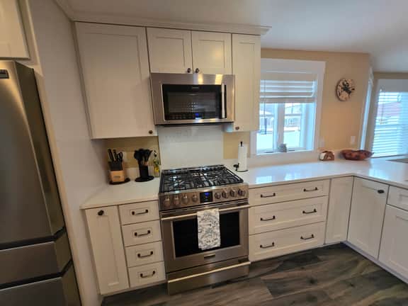 Stunning Meredith Condo w/ Water Access & Mooring - Image 4