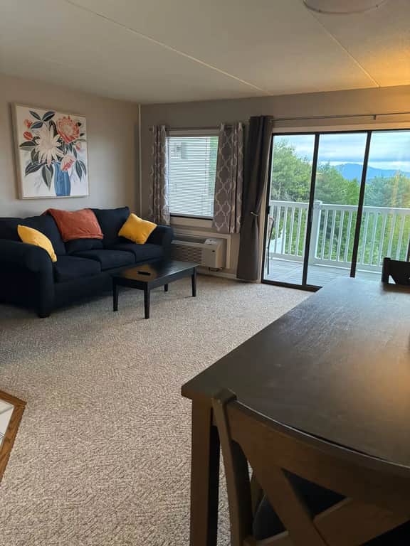 Lakeview Retret for the Whole Family - Image 2