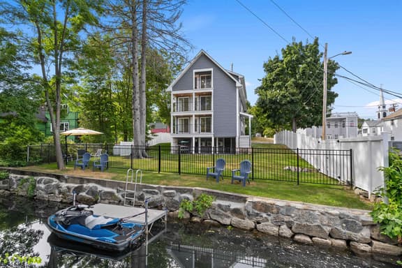 Stunning Meredith Condo w/ Water Access & Mooring - Image 1