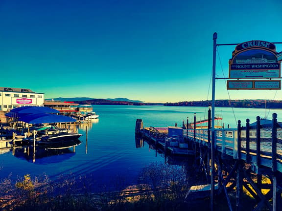 Amazing Condo 2 bedroom 2 bath with Lake Winni Views - Image 1
